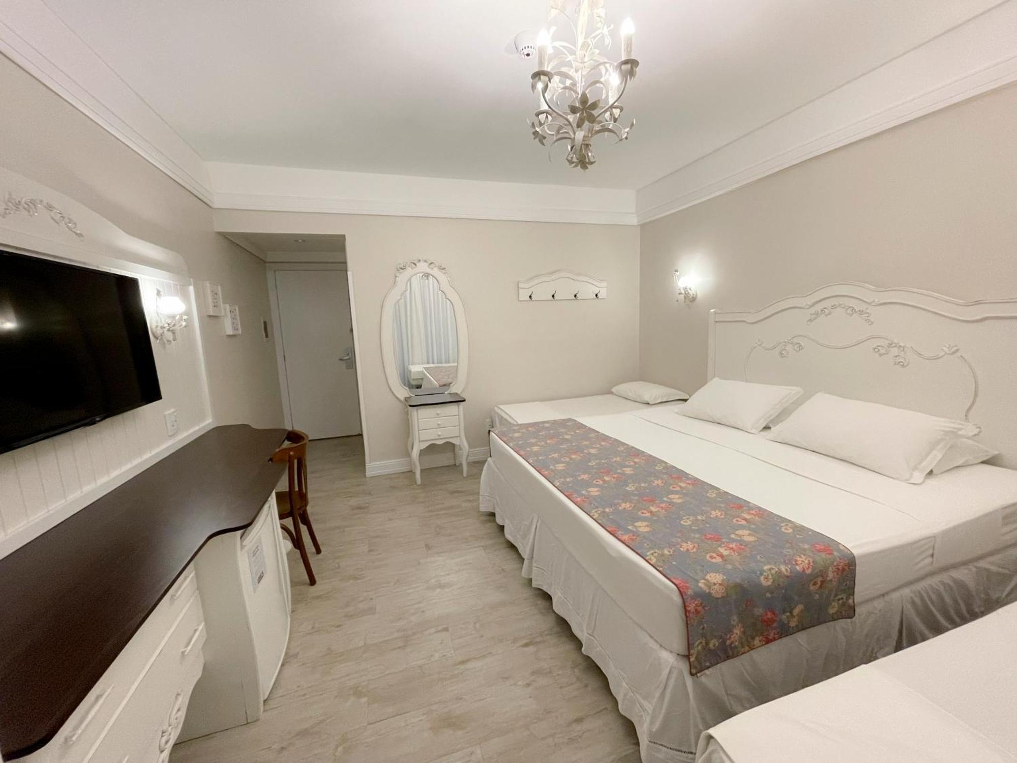 Fazzenda Park Resort Gaspar Cameră foto